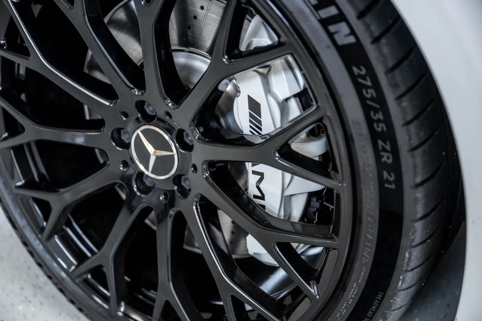 SL 63 AMG 4M+ PREM+ MANUF MAGNO NIGHT I+II LIFT