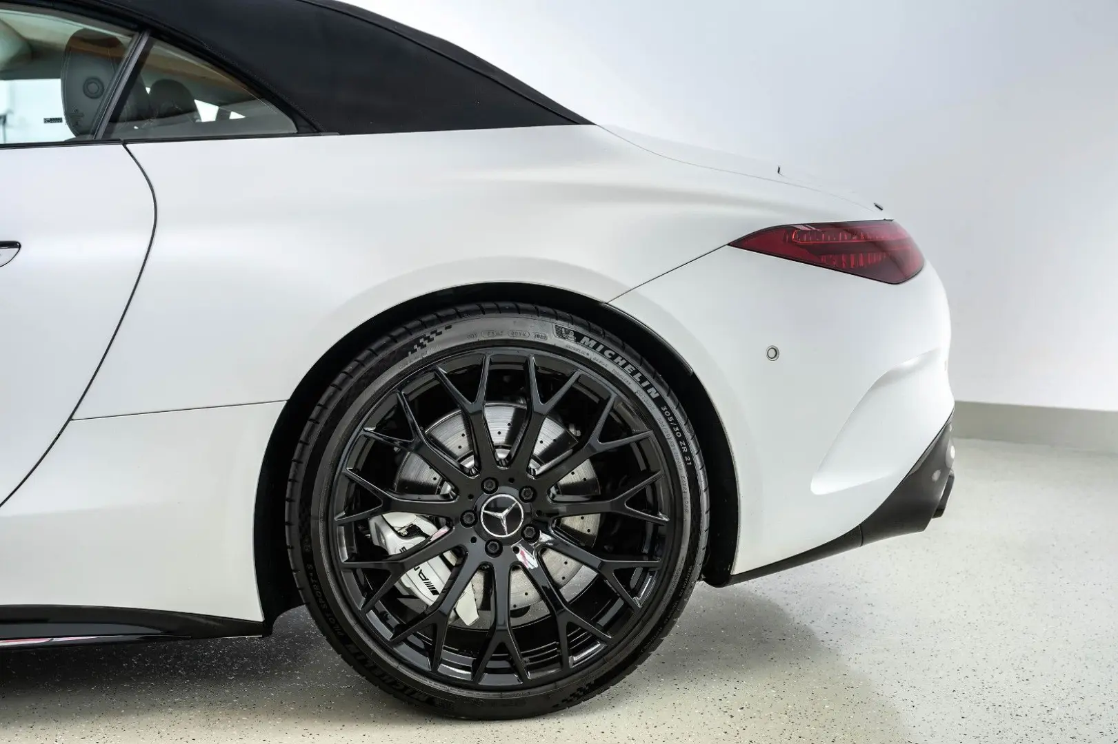SL 63 AMG 4M+ PREM+ MANUF MAGNO NIGHT I+II LIFT
