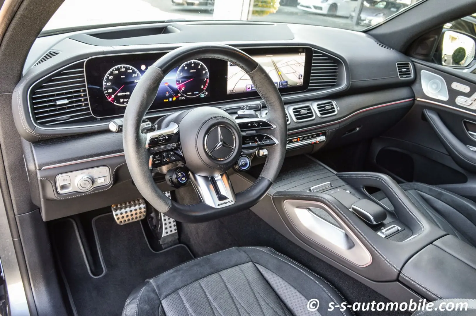 GLE 63 AMG Coupé Night-Paket Burmester Panorama