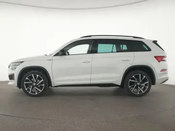 Kodiaq Sportline Pano Nav CarPlay PDC SHZ Kamera
