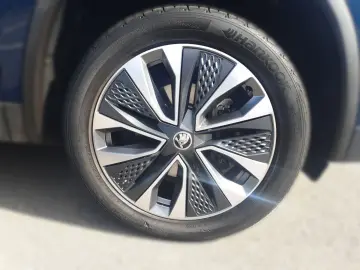 Kodiaq 2.0 TDI DSG 4x4 TOUR  PANO  360   MATRIX