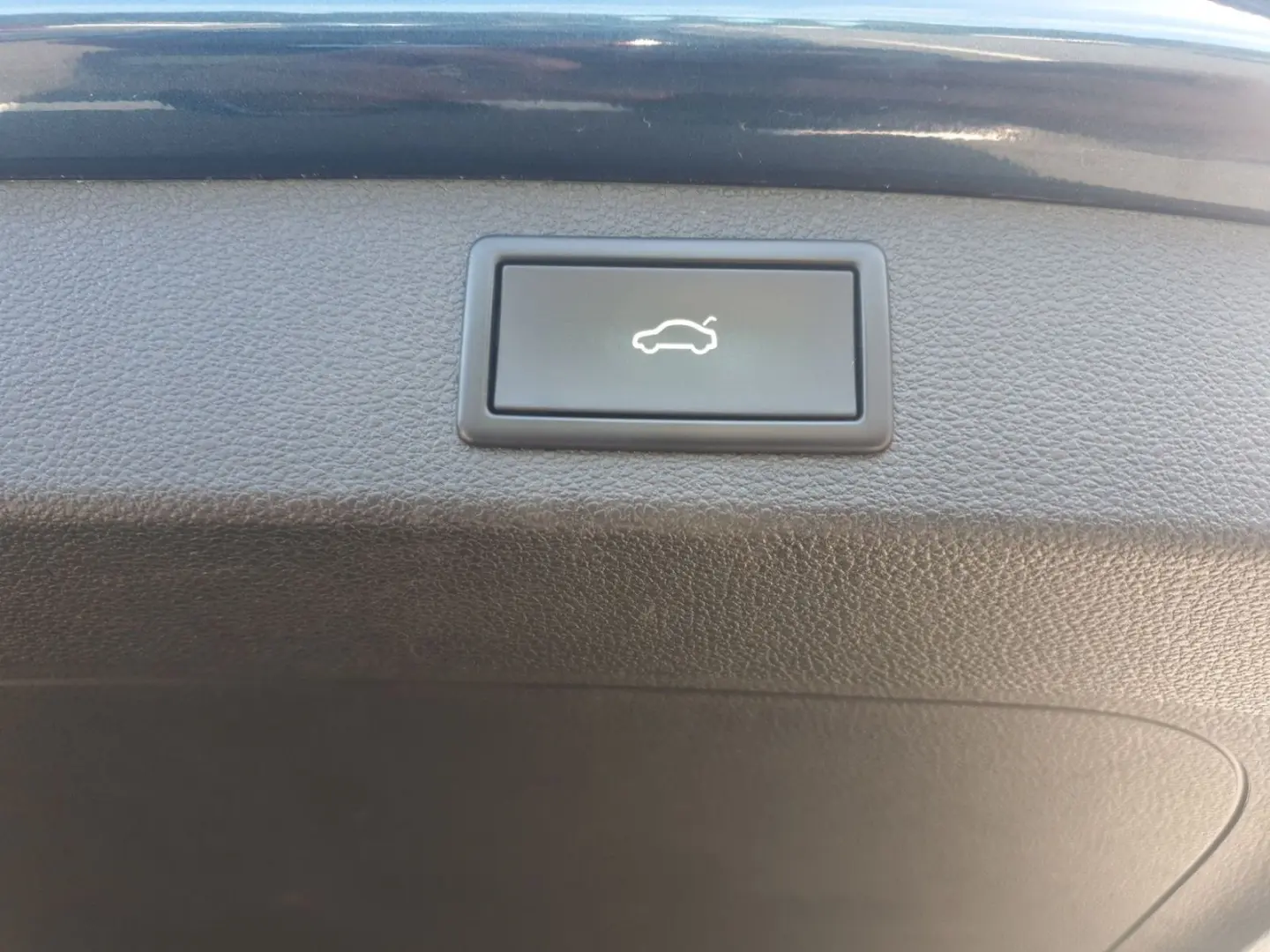 Kodiaq 2.0 TDI DSG 4x4 TOUR  PANO  360   MATRIX