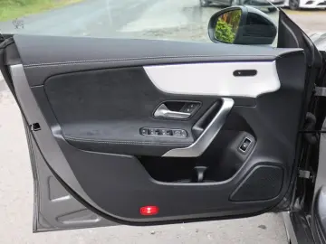 CLA 250 e Coupé AMG-Sport/LED/Pano/Night/Ambi/18