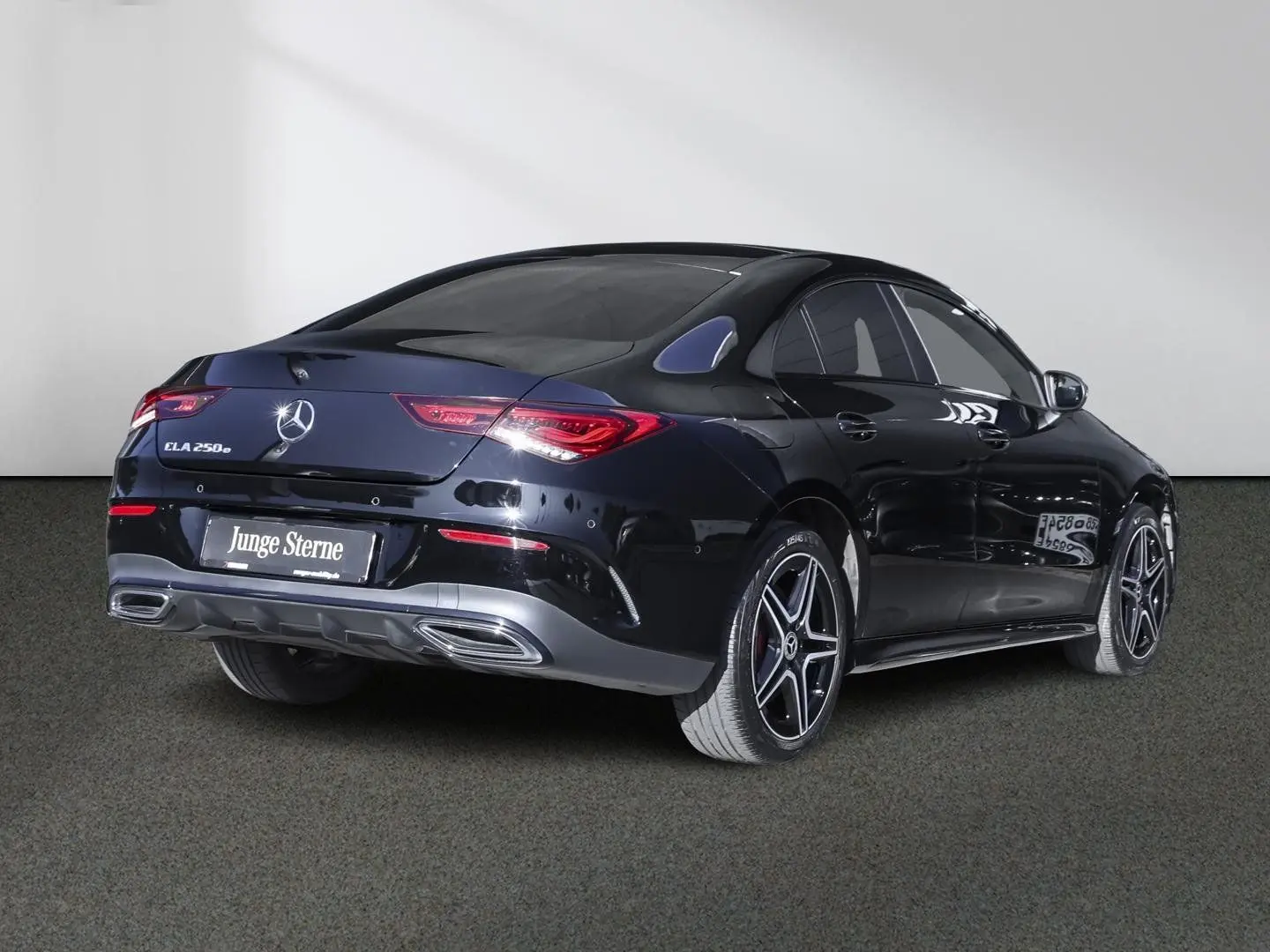 CLA 250 e AMG Night Panorama Sitzheizung LED