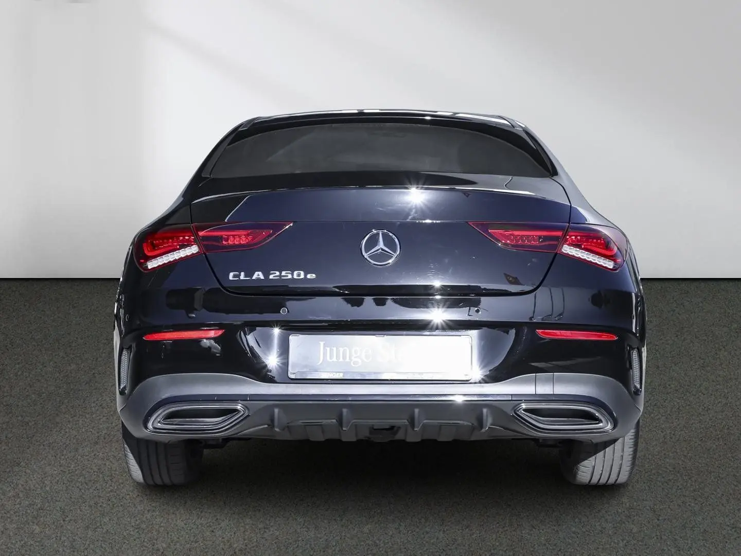 CLA 250 e AMG Night Panorama Sitzheizung LED