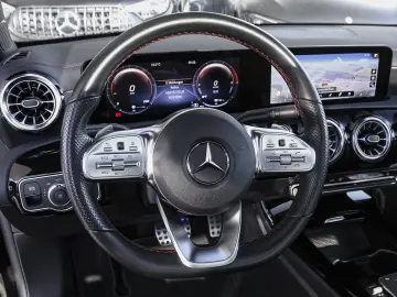 CLA 250 e AMG Night Panorama Sitzheizung LED