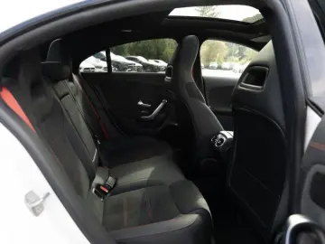 CLA 35 AMG 4M Coupé Premium/Aero/MLB/Pano/Night