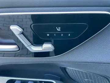 GLC 300 e 4M AMG*AHK*360°KAMERA*DISTR*DIGI-LIGHT