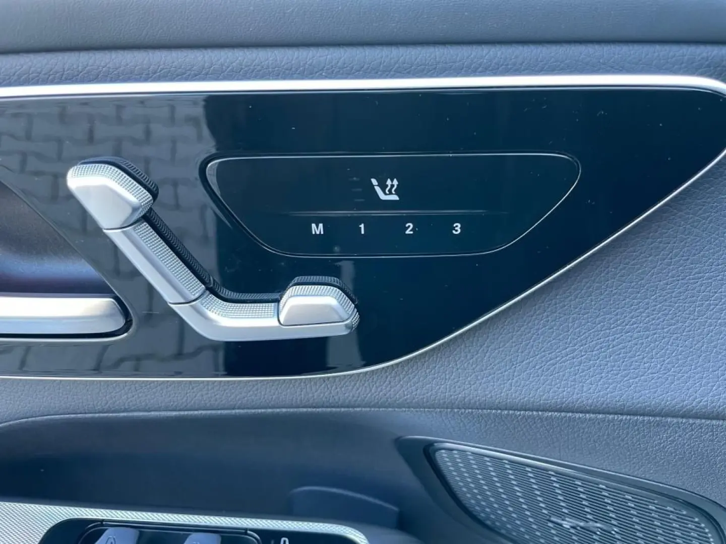 GLC 300 e 4M AMG*AHK*360°KAMERA*DISTR*DIGI-LIGHT