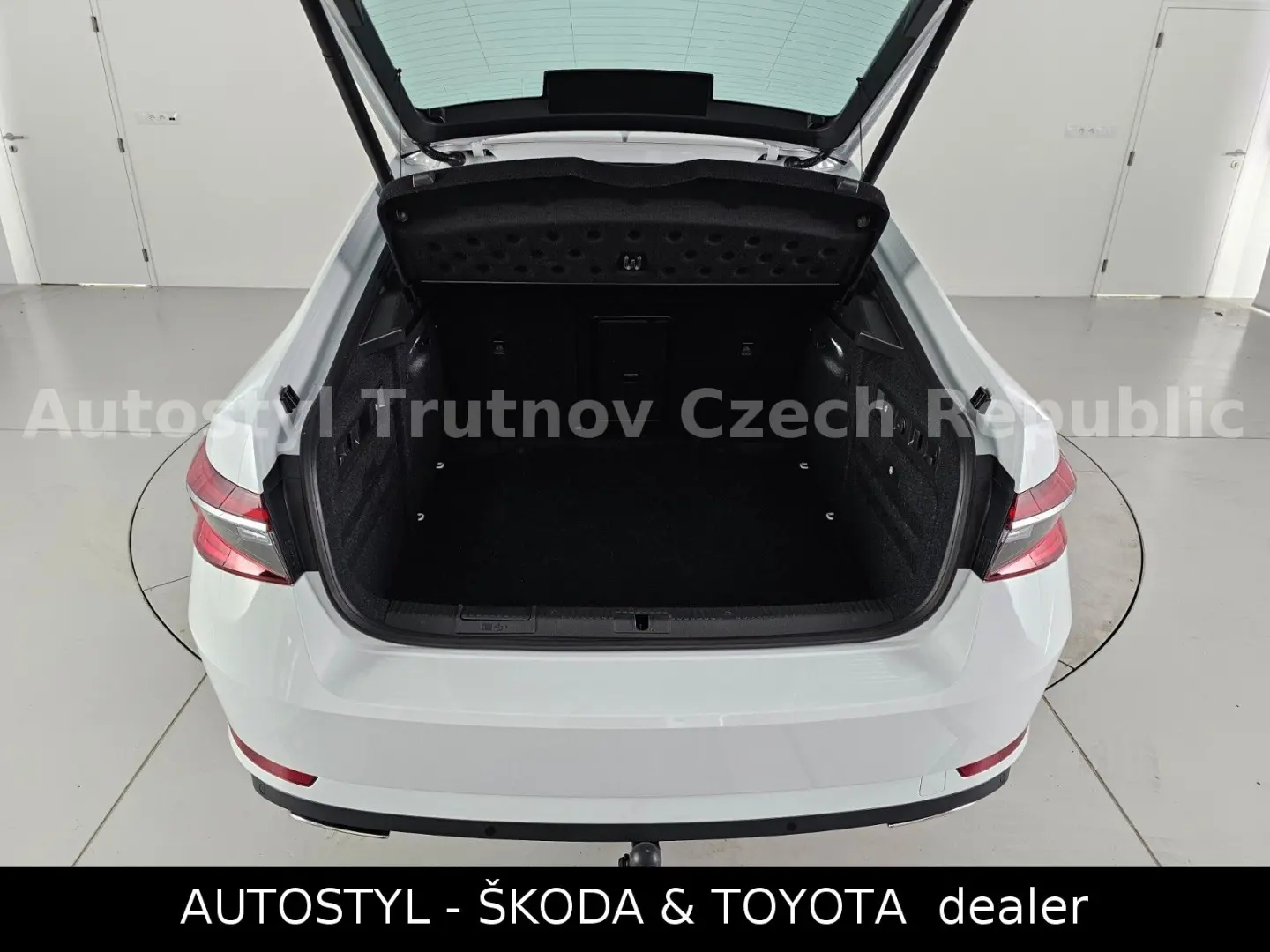 Skoda  2.0TSI 206kW 4x4 DSG L&K NAVI