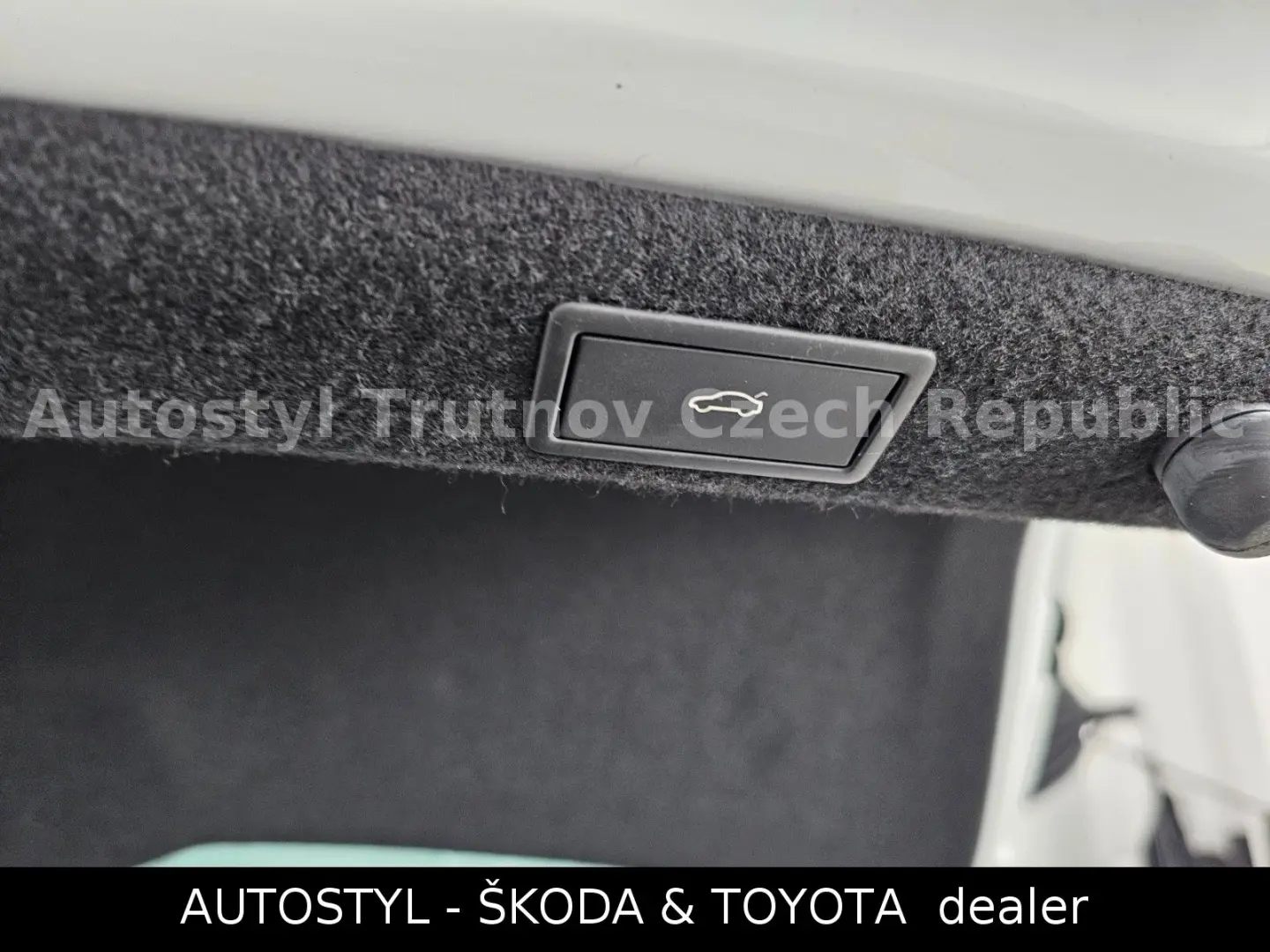 Skoda  2.0TSI 206kW 4x4 DSG L&K NAVI