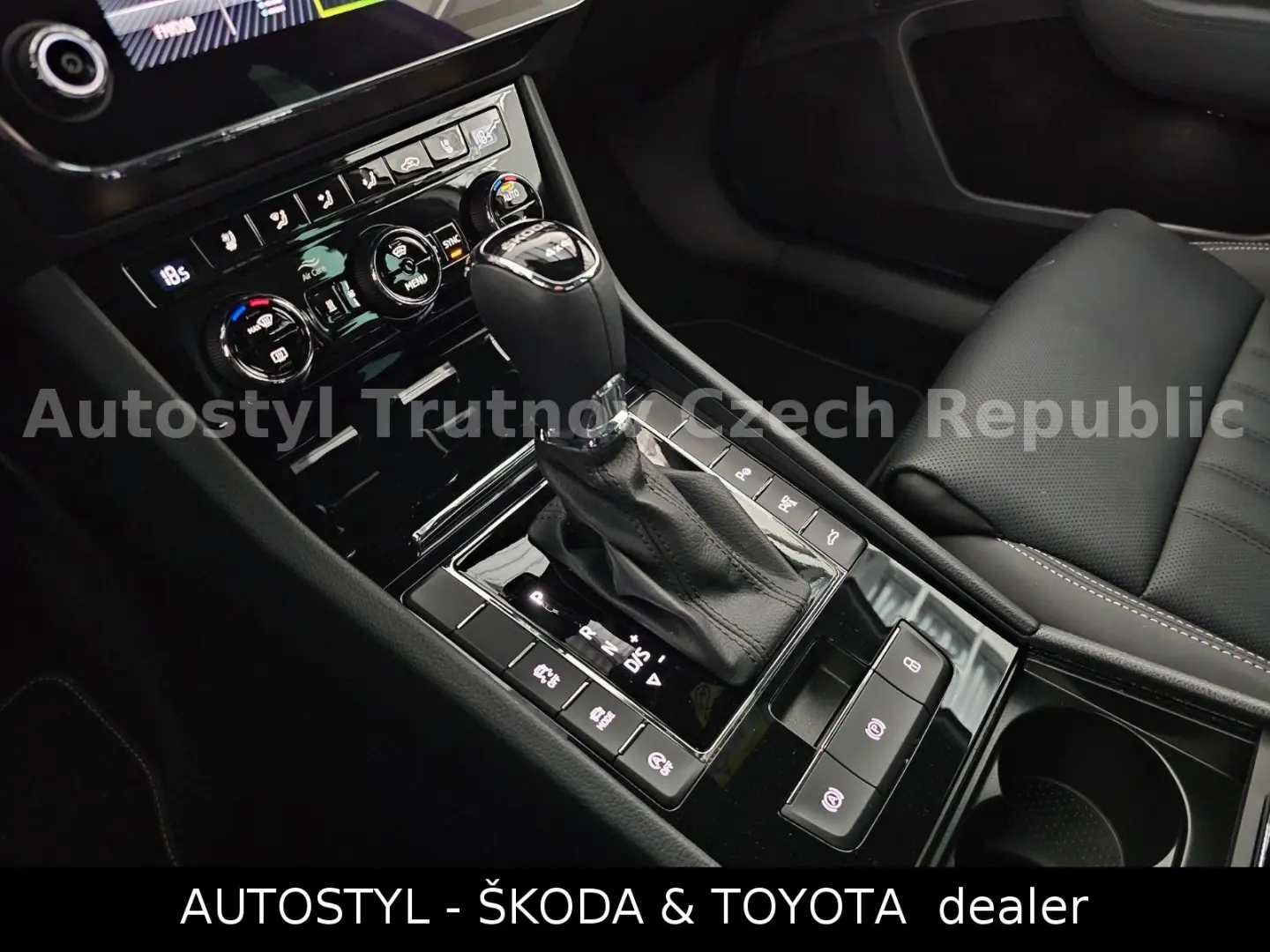 Skoda  2.0TSI 206kW 4x4 DSG L&K NAVI