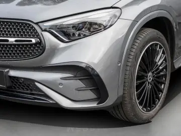 GLC 300 e 4M AMG-L/Massage/Ventilation/360/Burmester/Keyless