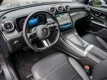 GLC 300 e 4M AMG-L/Massage/Ventilation/360/Burmester/Keyless