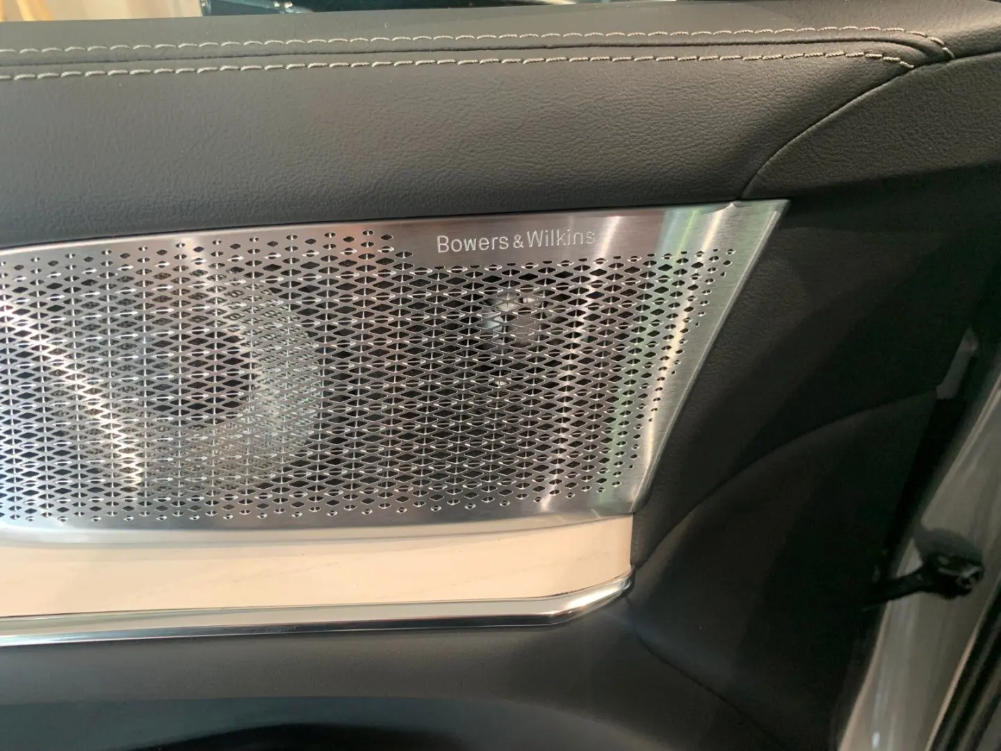 EX90 Ultra Pure Electric AWD
