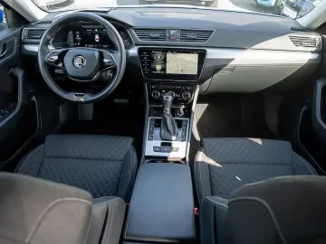 Skoda Superb 2.0 TDI Ambition KAMERA NAVI \ACC LED