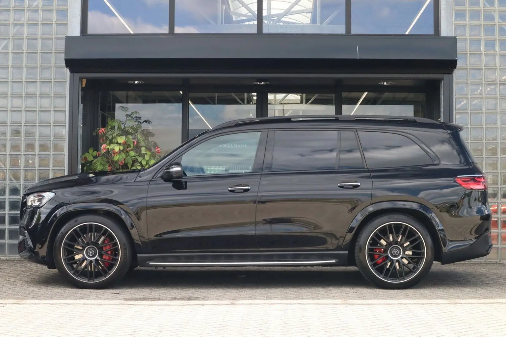 GLS 63 AMG 4MATIC+ | Burmester High End 3D, Carb