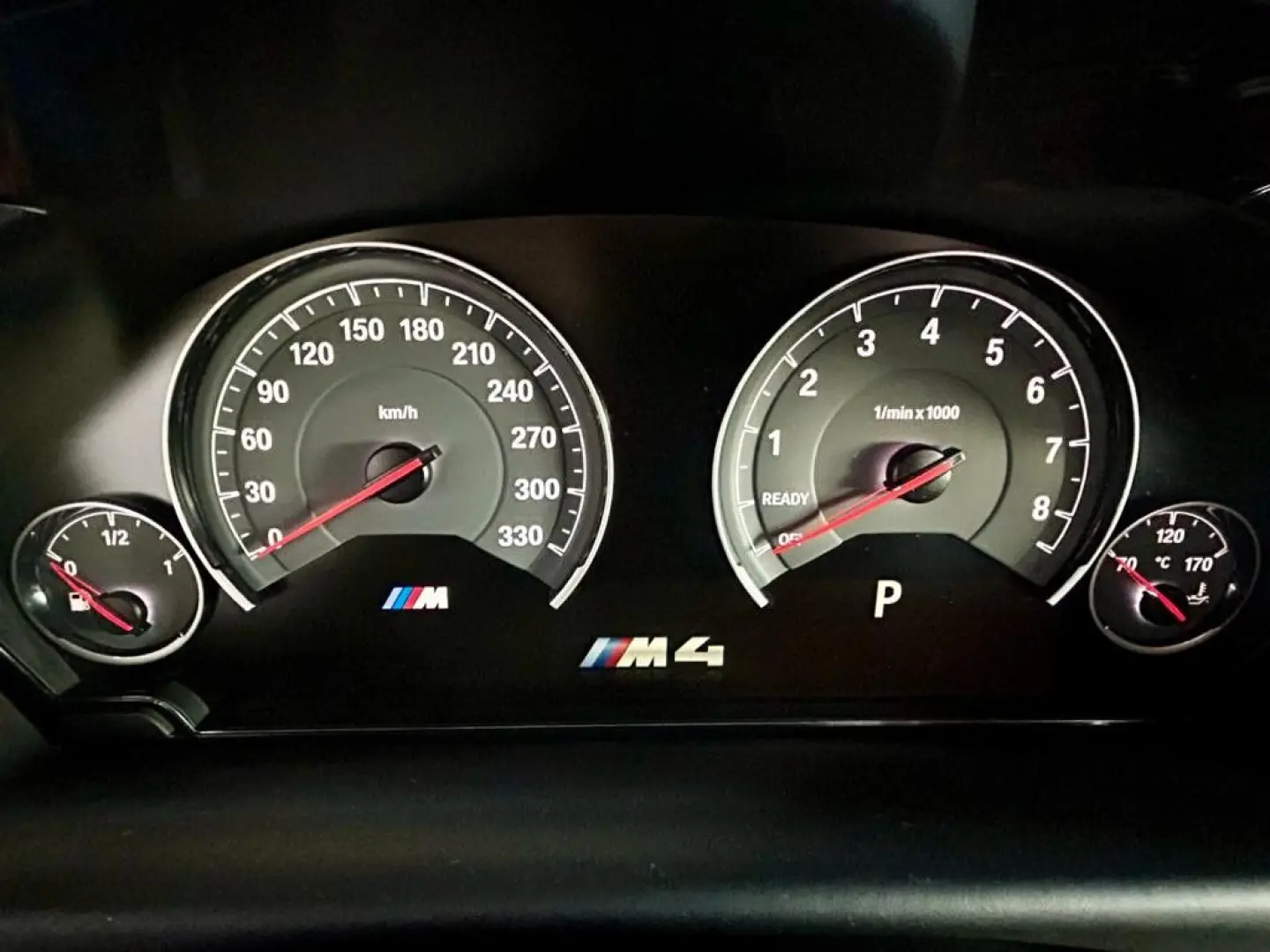 M4 Coupe Heritage M Competition Paket