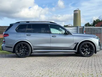 X7 M60