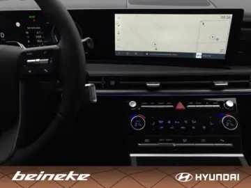 Santa Fe 1.6 HEV Intro Navigation Rückfahrkamera