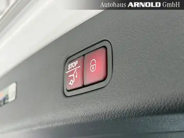 GLC300de 4M AMG-Line AIRMATIC HuD Ventilation 360 Burmester
