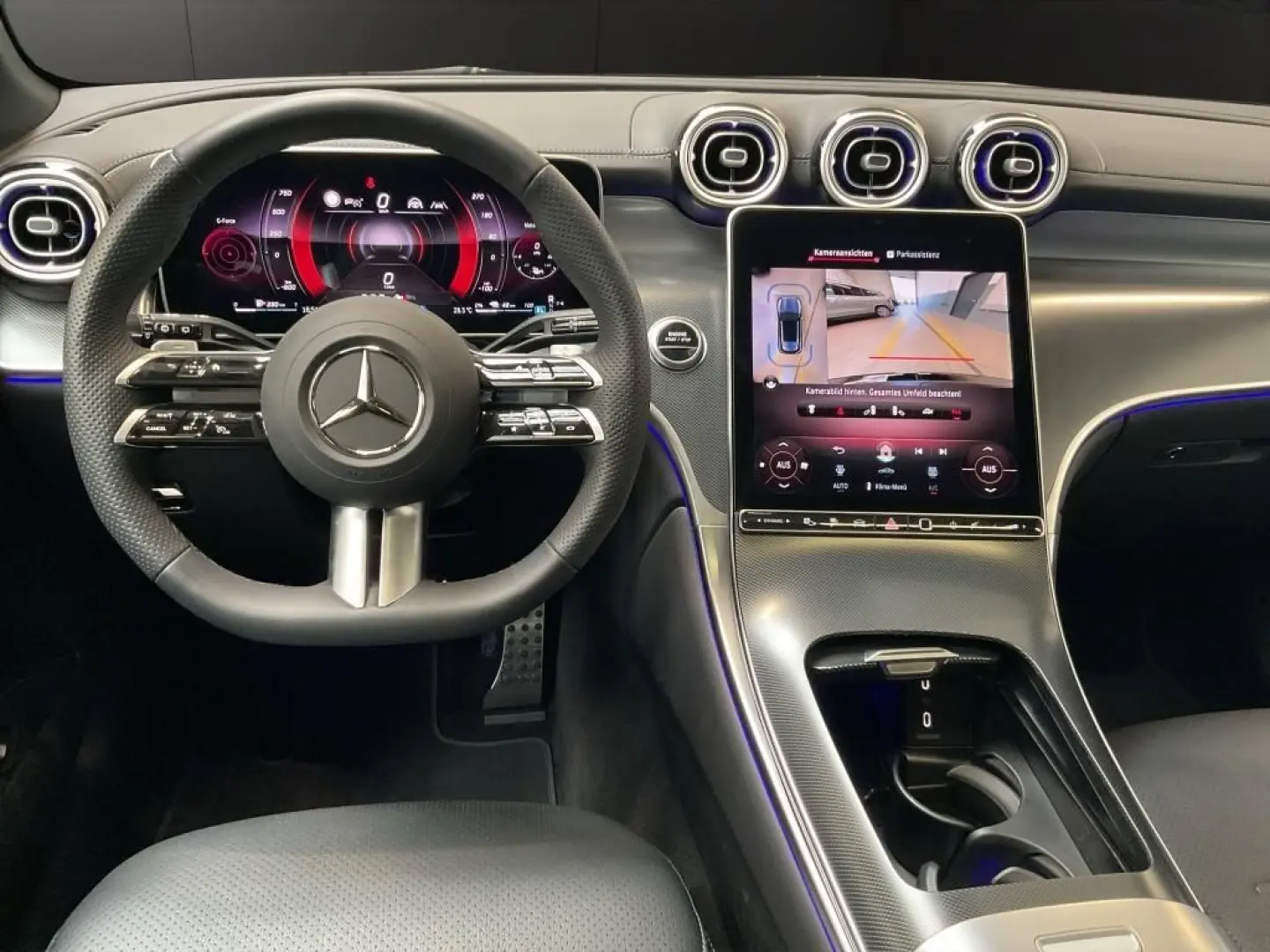 GLC300de 4M AMG DISTRONIC PANORAMA NAVI 360  VENTILATION