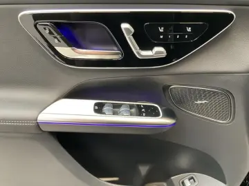 GLC300de 4M AMG DISTRONIC PANORAMA NAVI 360  VENTILATION