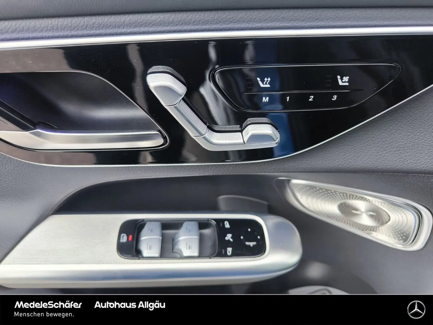 GLC300d 4M AMG 20  Massage Ventilation 360 Burmester Hud