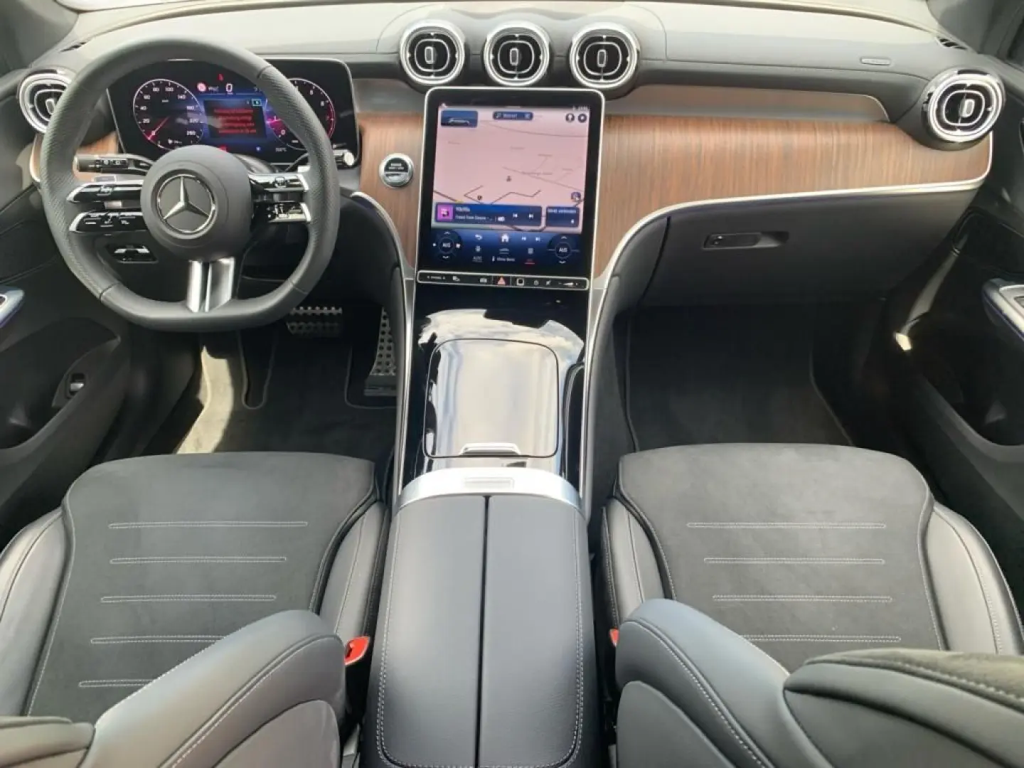 GLC 200 4MATIC AMG Line Premium, Airmatic