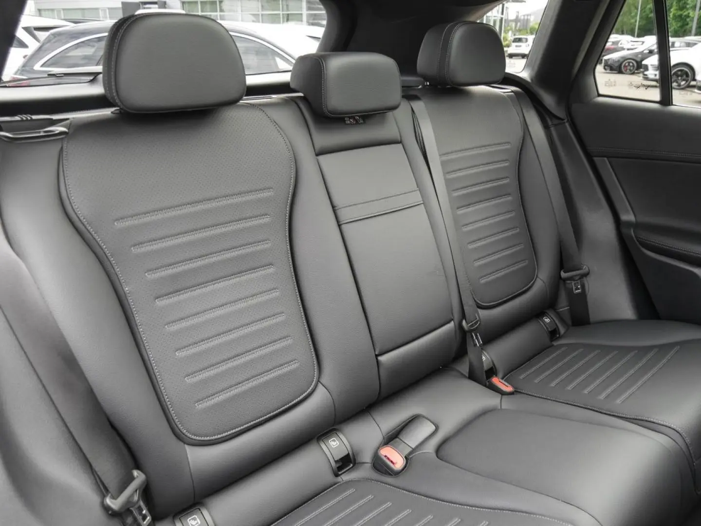 GLC 200 4MATIC |AMG|LED|NAVI|KEYL|PANO|AHK|KAM