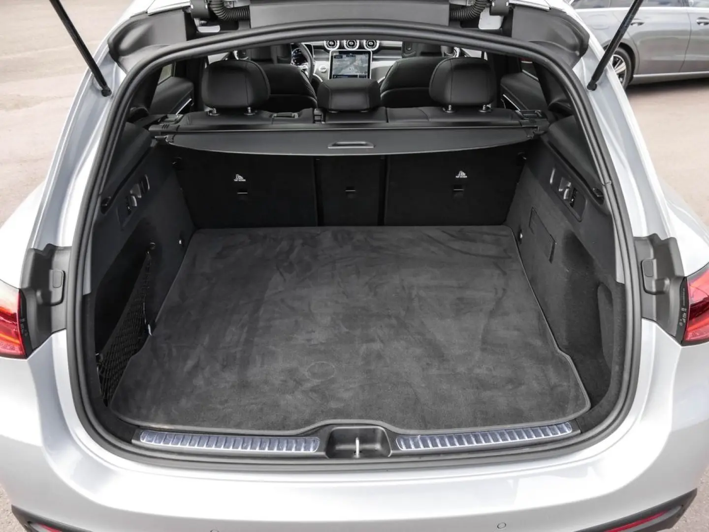 GLC 200 4MATIC |AMG|LED|NAVI|KEYL|PANO|AHK|KAM