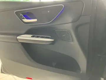 GLC 200 4M AMG-Line+Night+AHK+DISTRONIC+MBUX+LED