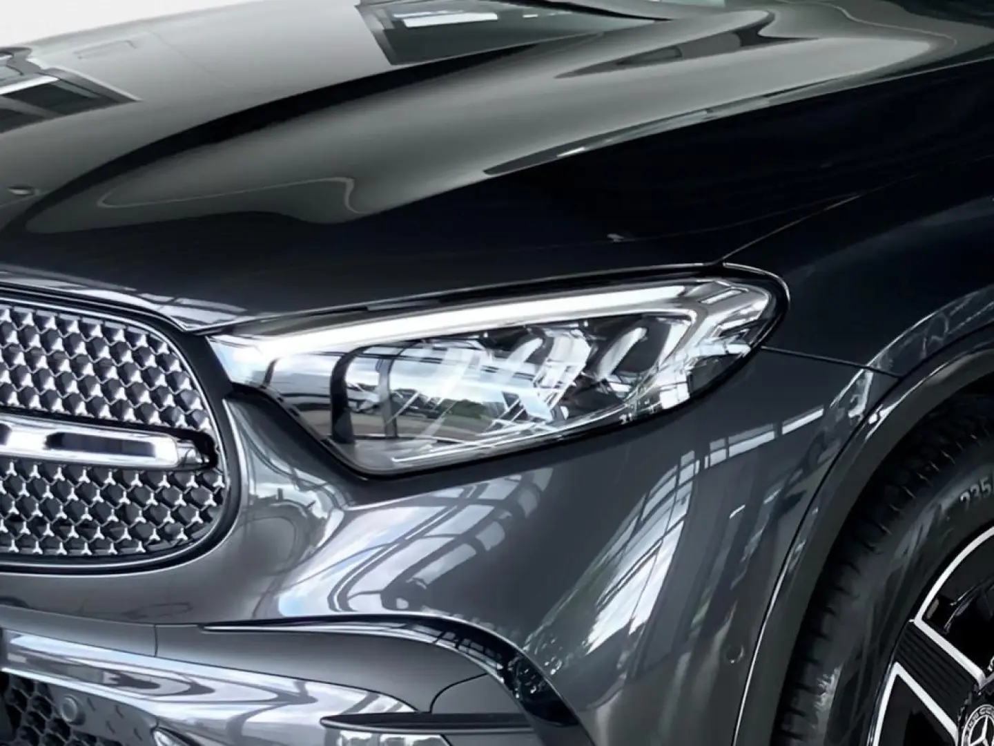 GLC 200 4M AMG-Line+Night+AHK+DISTRONIC+MBUX+LED