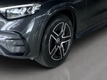 GLC 200 4M AMG-Line+Night+AHK+DISTRONIC+MBUX+LED