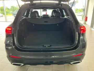 GLC 200 4M AMG-Line+Night+AHK+DISTRONIC+MBUX+LED