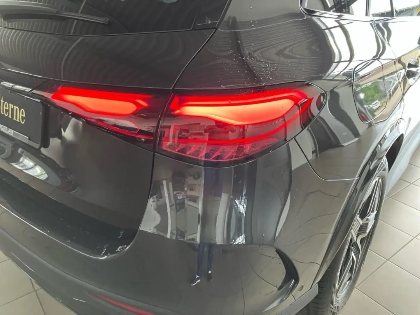 GLC 200 4M AMG-Line+Night+AHK+DISTRONIC+MBUX+LED