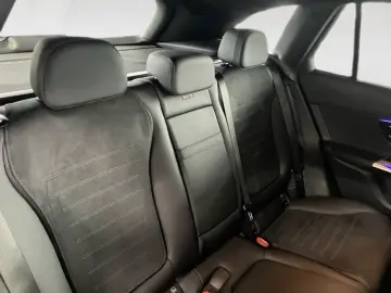 GLC 200 4M AMG-Line+Night+AHK+DISTRONIC+MBUX+LED