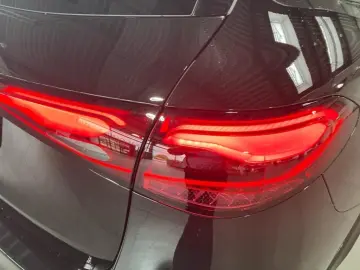 GLC 200 4M AMG-Line+Night+AHK+DISTRONIC+MBUX+LED