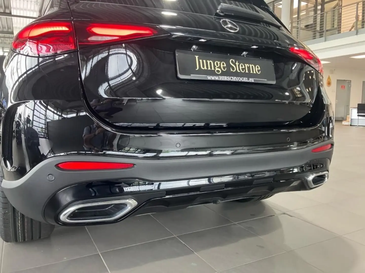 GLC 200 4M AMG-Line+Night+AHK+DISTRONIC+MBUX+LED