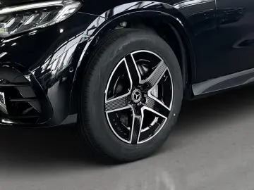 GLC 200 4M AMG-Line+Night+AHK+DISTRONIC+MBUX+LED