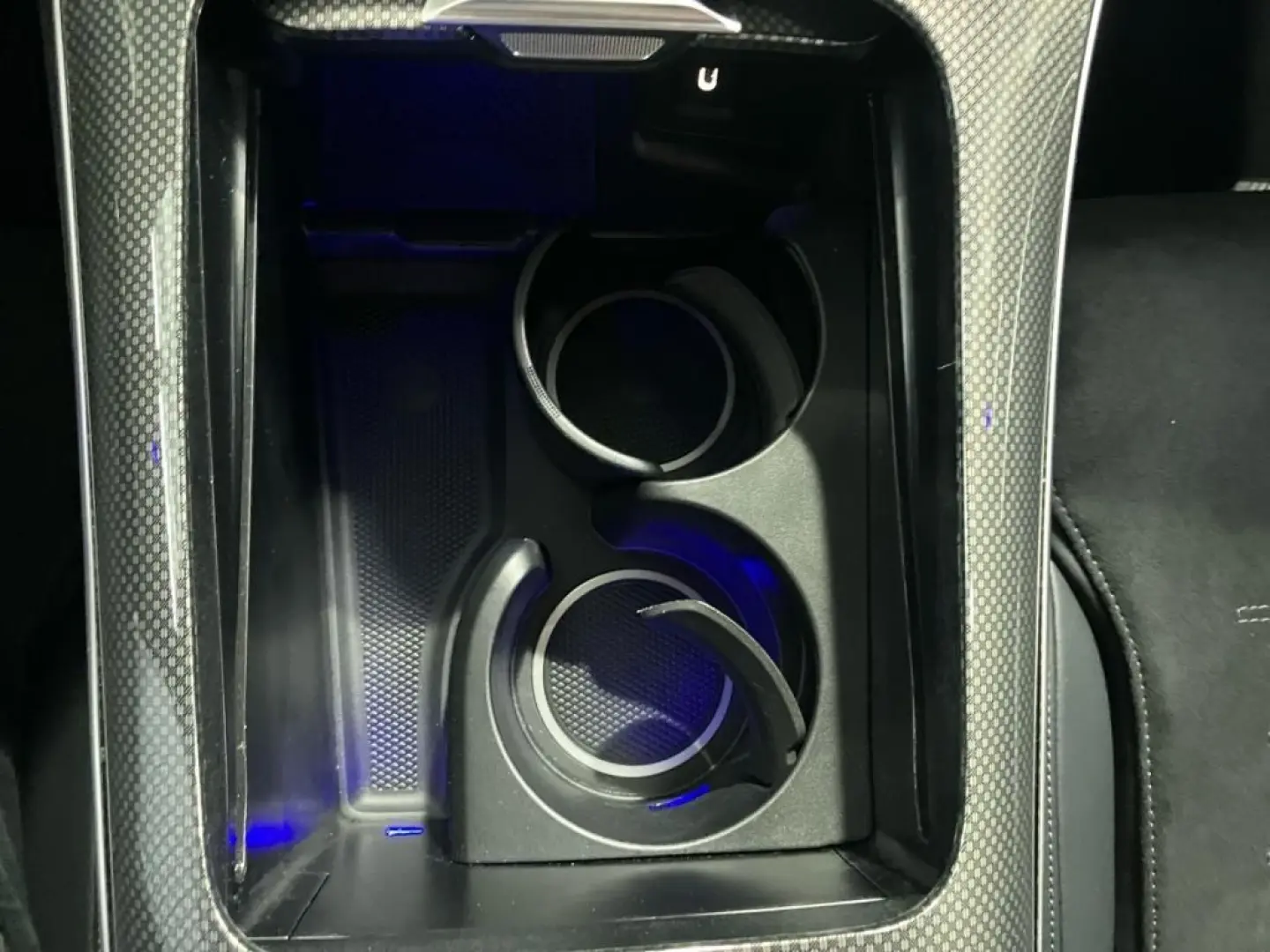 GLC 200 4M AMG-Line+Night+AHK+DISTRONIC+MBUX+LED