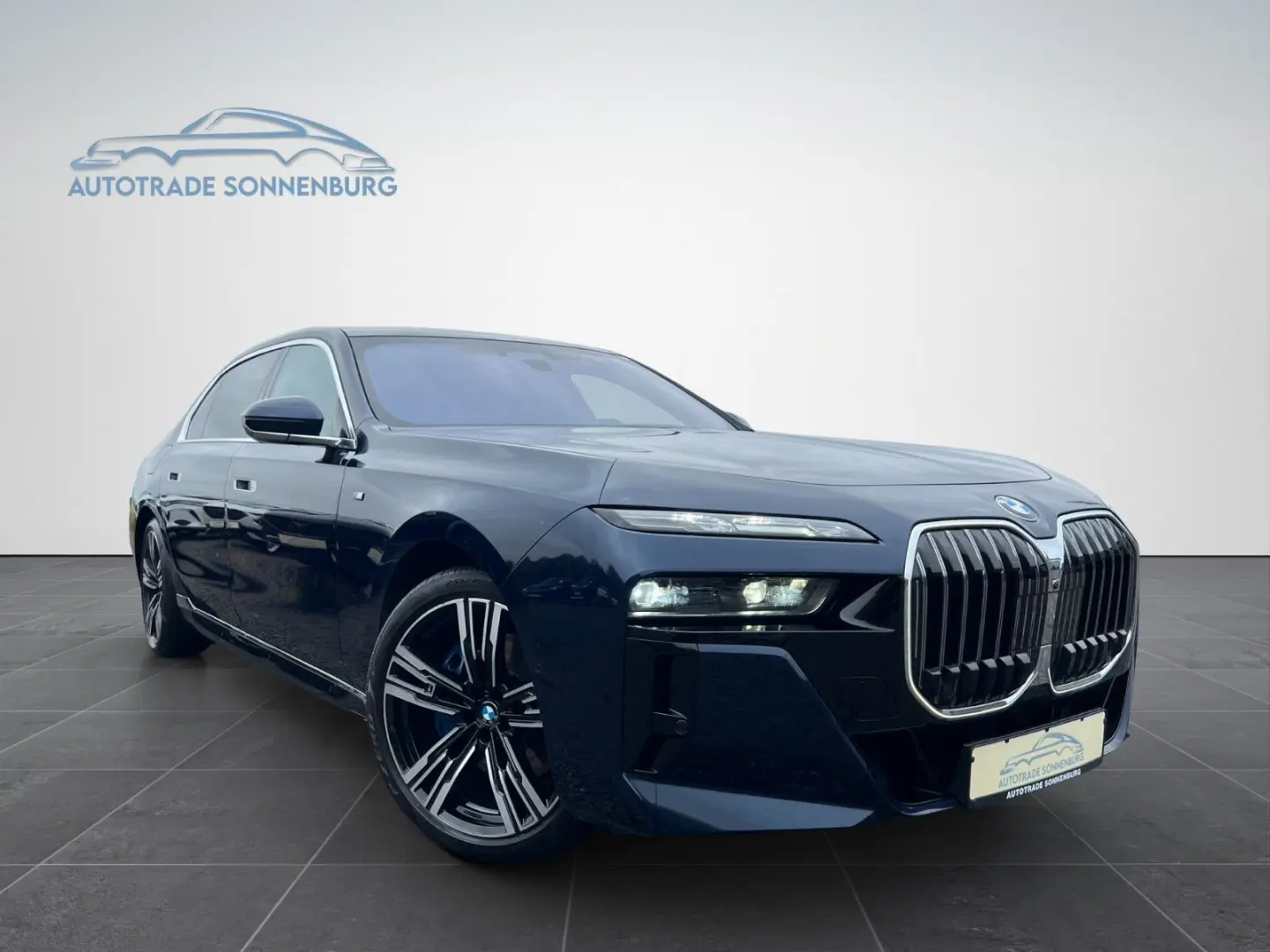 740d xDr M Sport/SoftClose/TV/B&W/Ventilation/Cristal/Iconic