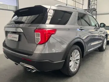 Explorer 3,0 l EcoBoost PHEV 4x4 Platinum/7-Sitz
