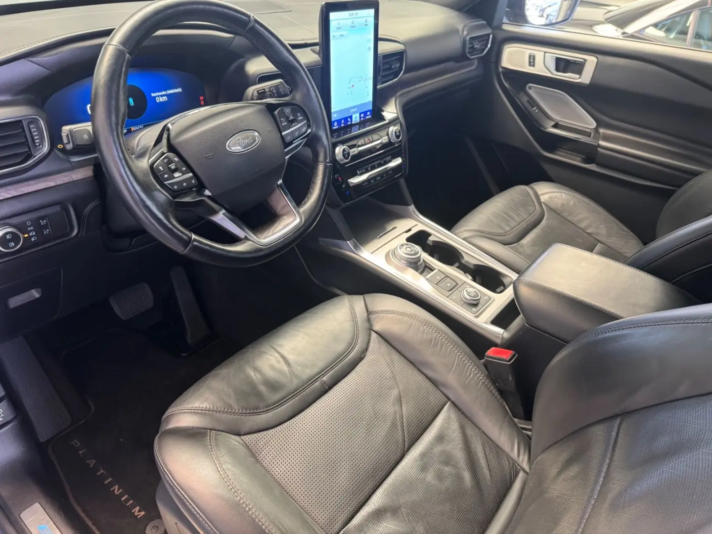 Explorer 3,0 l EcoBoost PHEV 4x4 Platinum/7-Sitz
