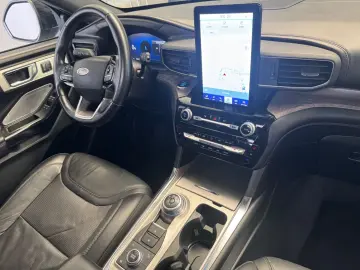 Explorer 3,0 l EcoBoost PHEV 4x4 Platinum/7-Sitz