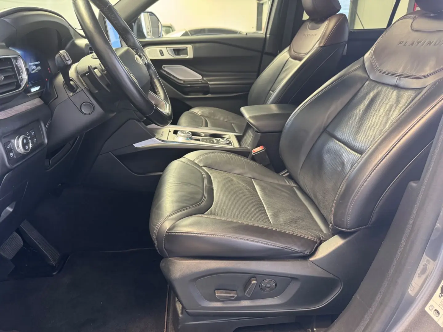 Explorer 3,0 l EcoBoost PHEV 4x4 Platinum/7-Sitz