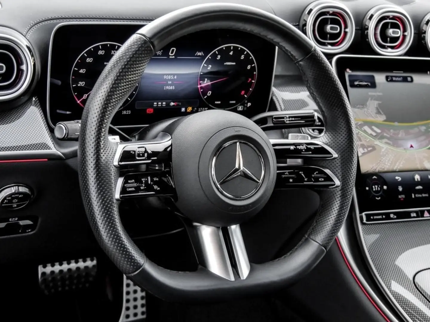 GLC 300 4MATIC Coupé AMG-Sport/Pano/AHK/Sitzklim