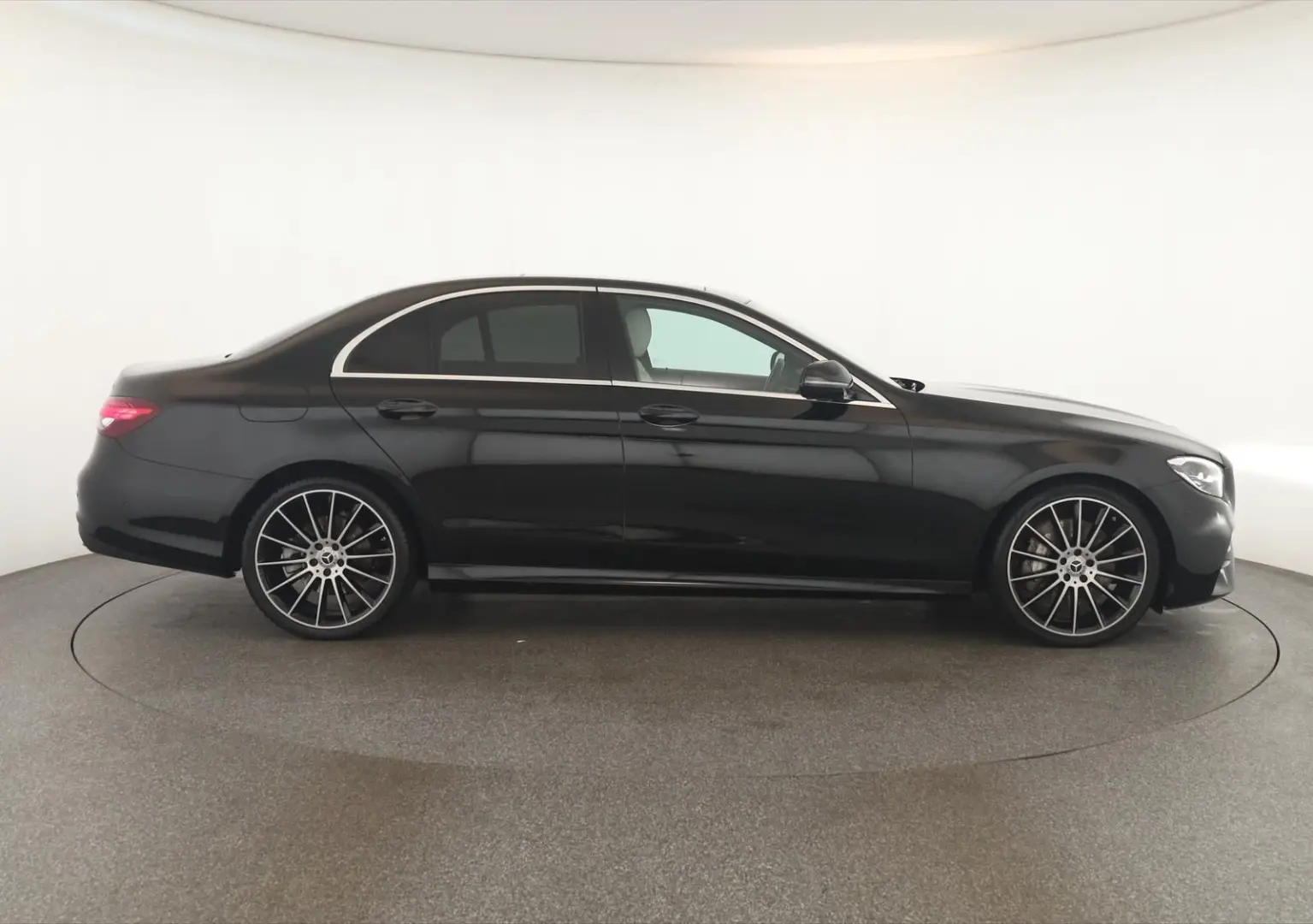 E 400 d 4M 9G AMG LED Pano Widescreen Nav Kam 20