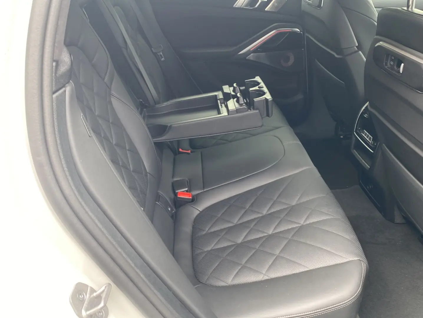 X6 M60 i xDrive UPE 148.000€ SoftClose Pano DAB
