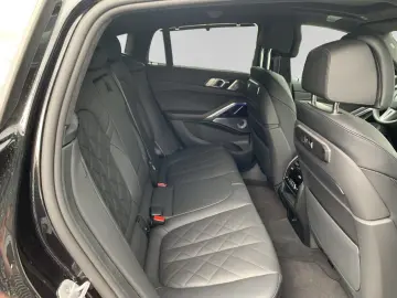 X6 M60i xDrive AHK|SkyLounge|Bowers&Wilkins